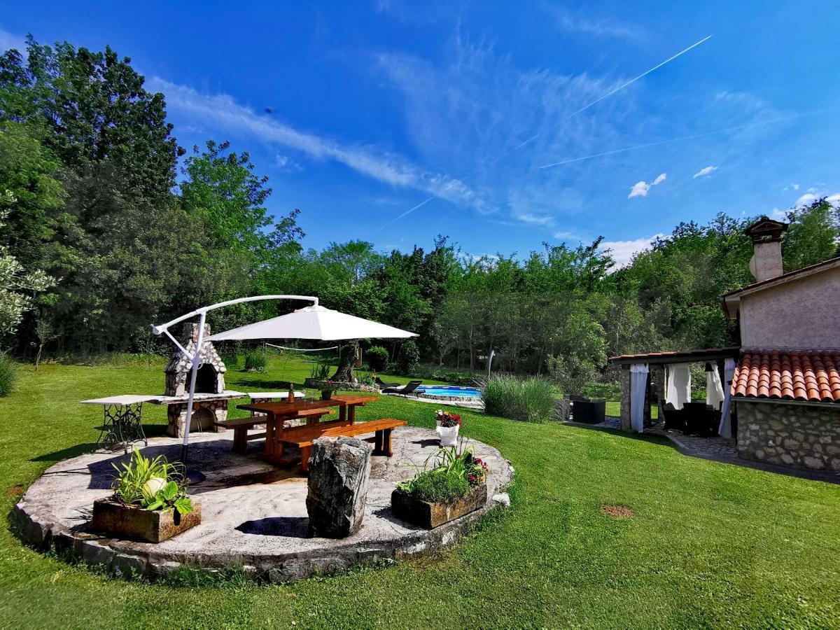 Holiday House Vuki Nedeščina Εξωτερικό φωτογραφία